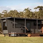 Peter The Tiny Cabin In Esperance