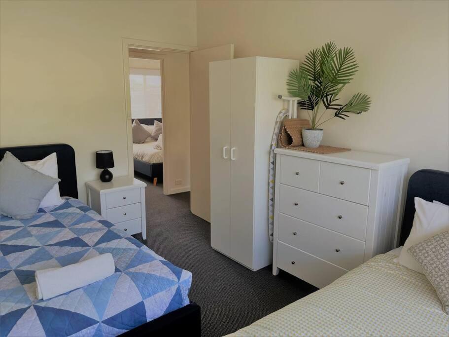 Apartment Three Palms Unit 2