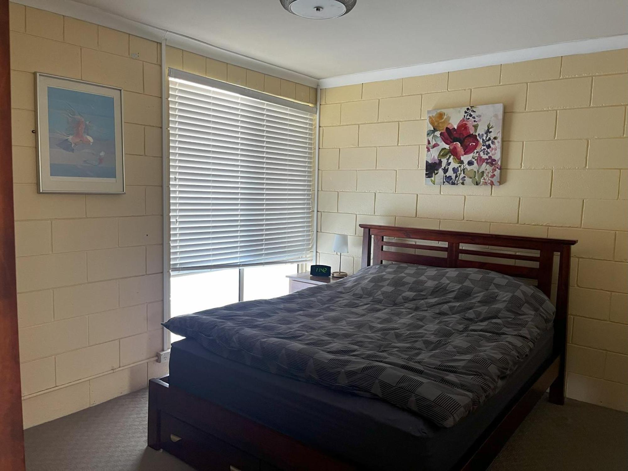 Travellers Hotel 2*