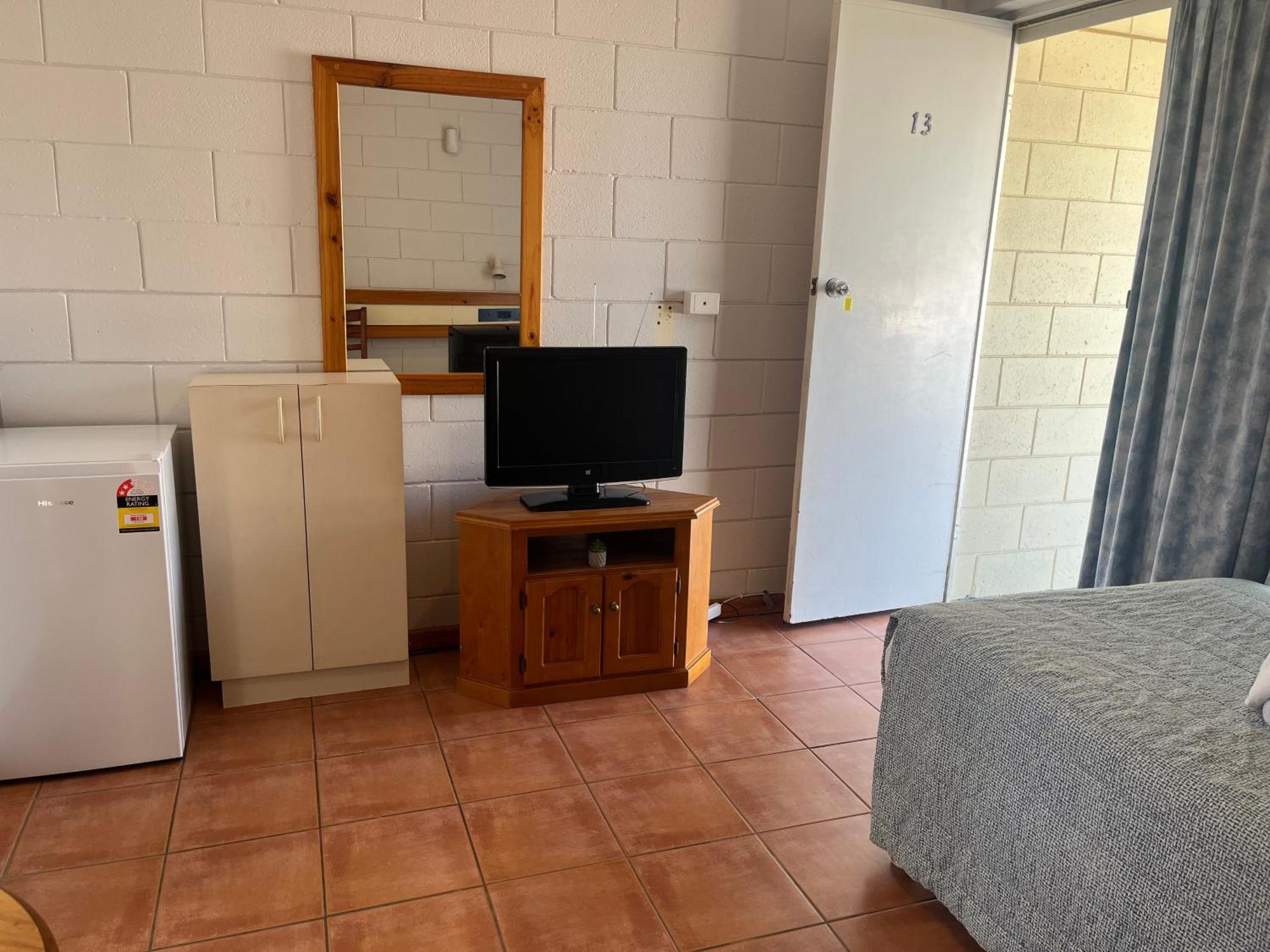 Travellers Hotel 2*