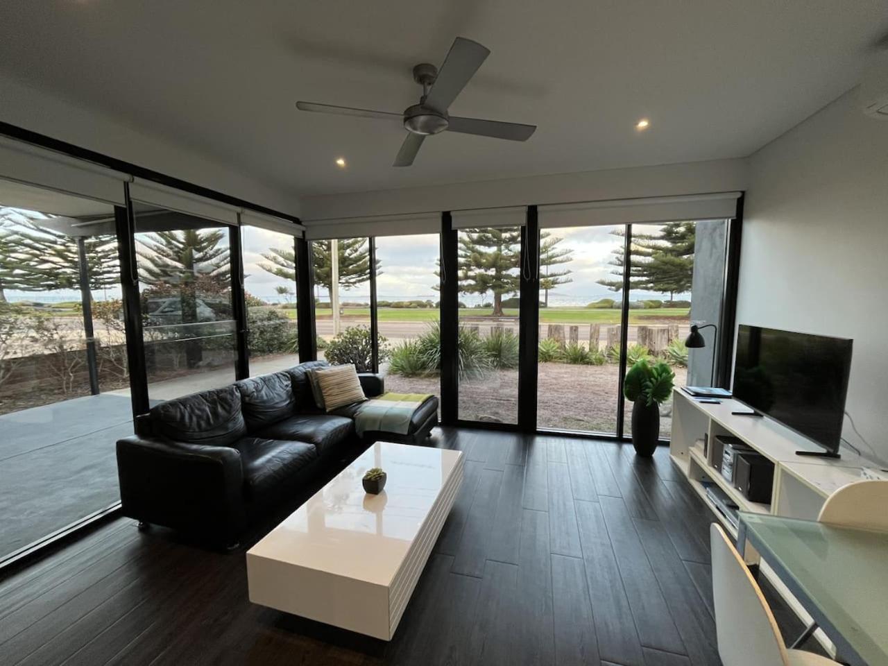 Waterfront Holiday home *