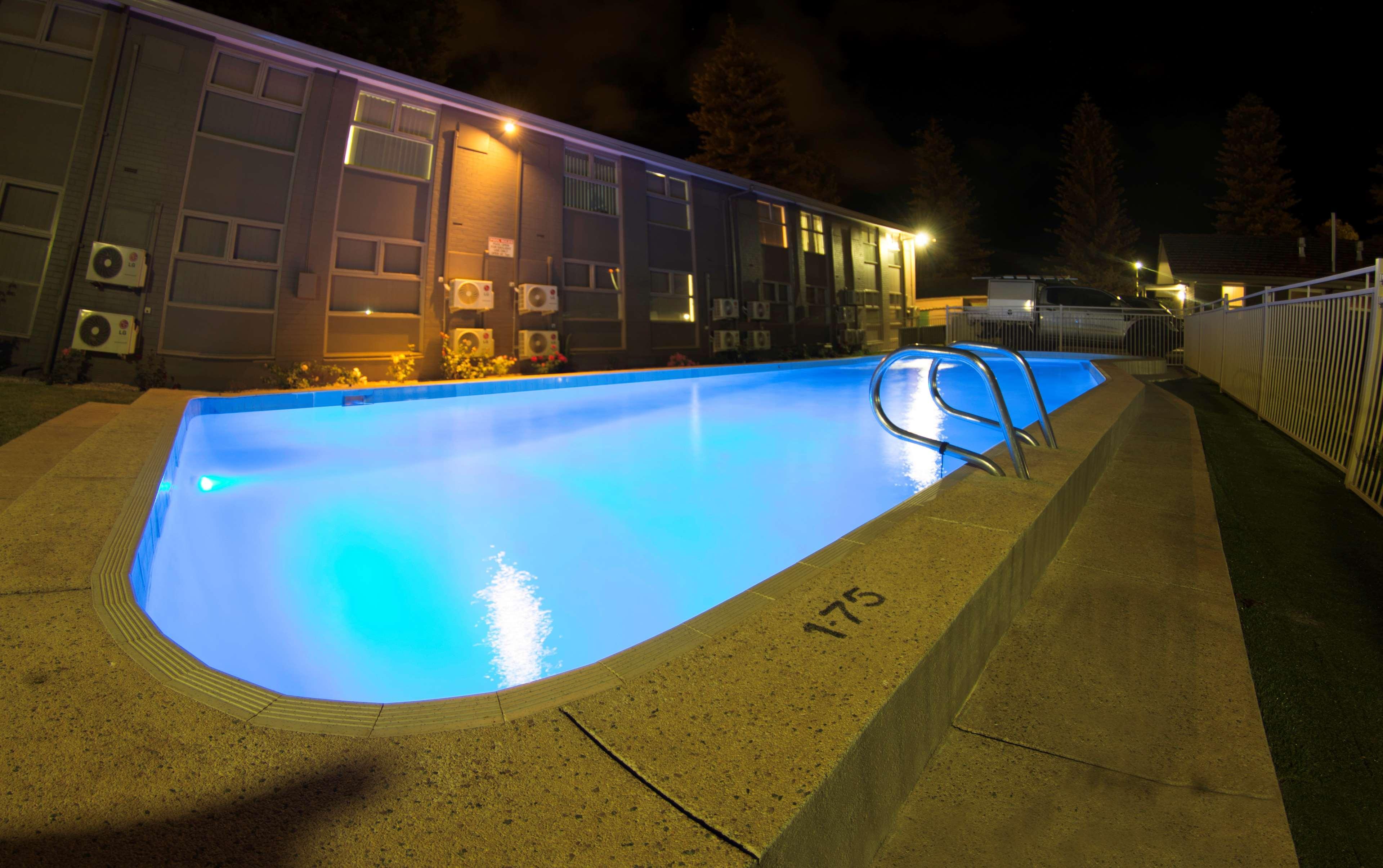 Motel Hospitality Surestay Collection By Western (adults Only) 3*