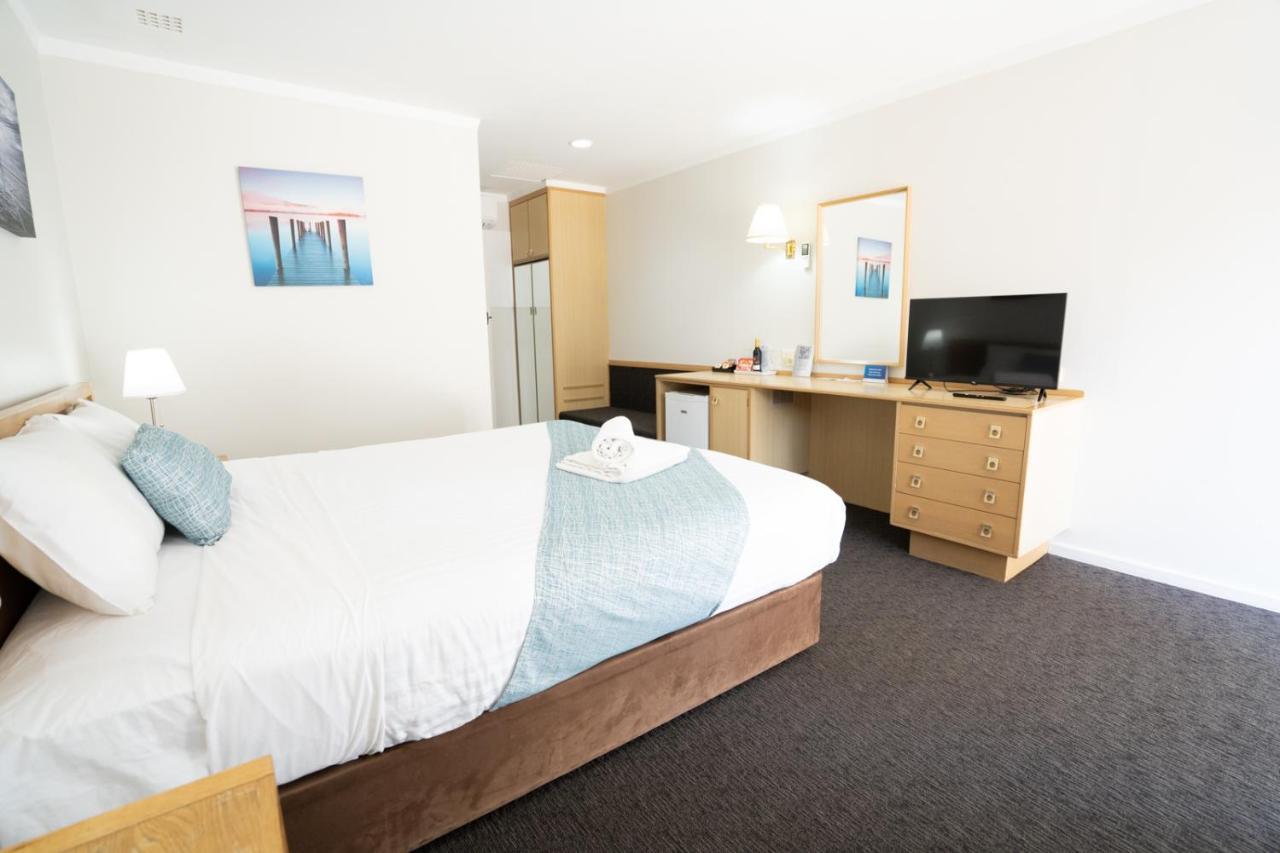 Hospitality Surestay Collection By Western (adults Only) Motel 3*