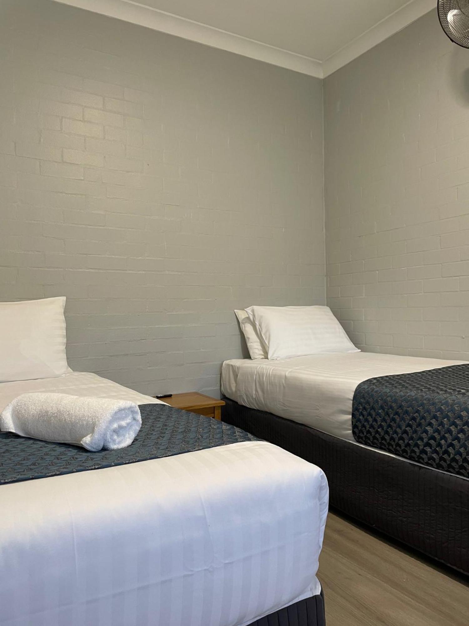 Bayview Motel 3*