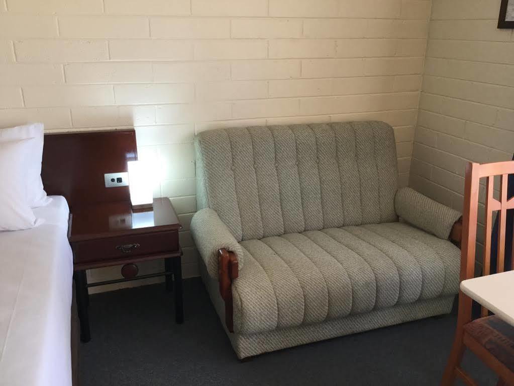 Bayview Motel 3*