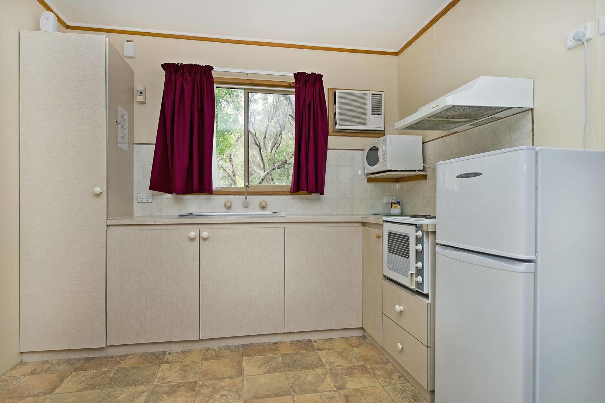 Acclaim Pine Grove Holiday Park Esperance