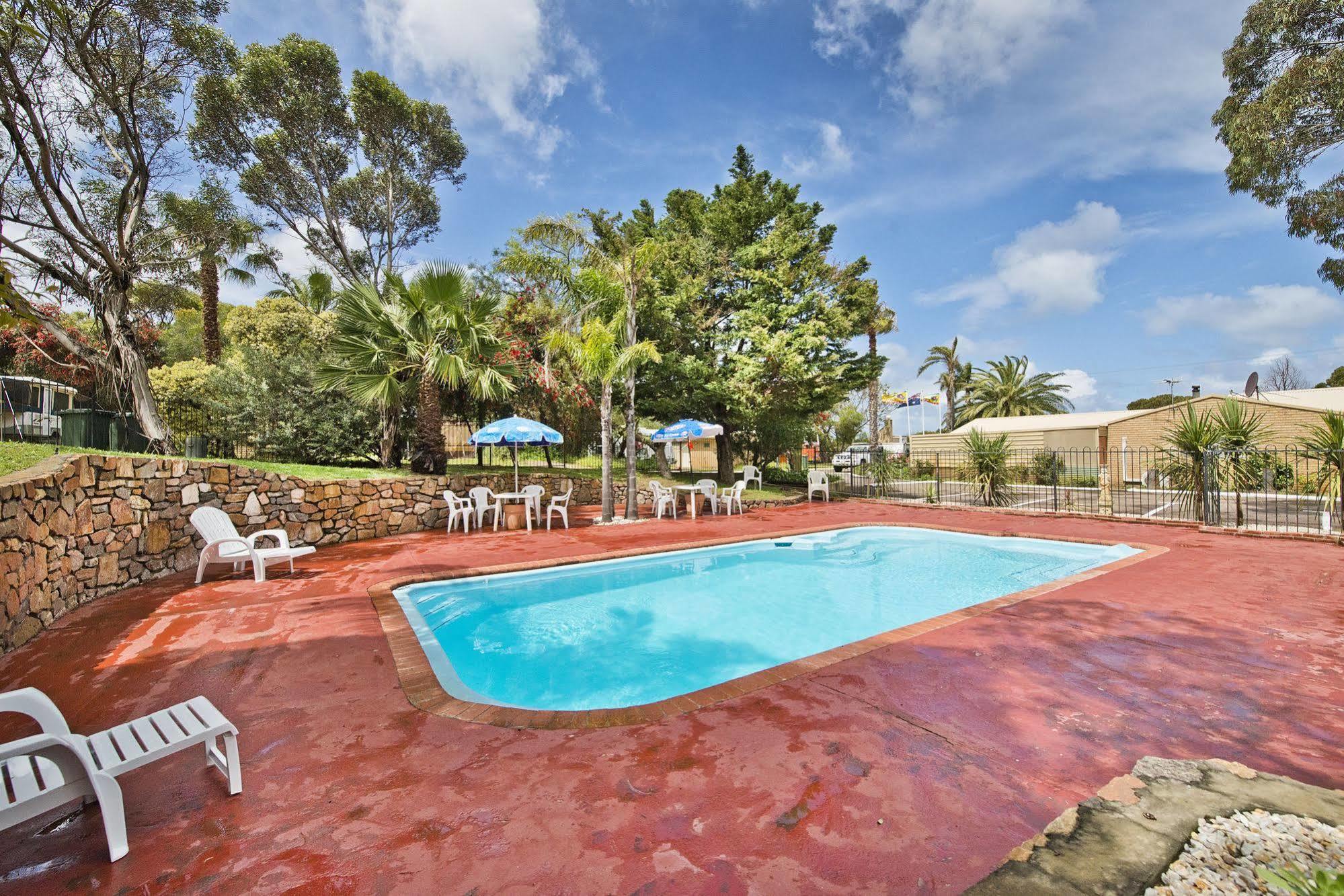Acclaim Pine Grove Holiday Park 3* Esperance